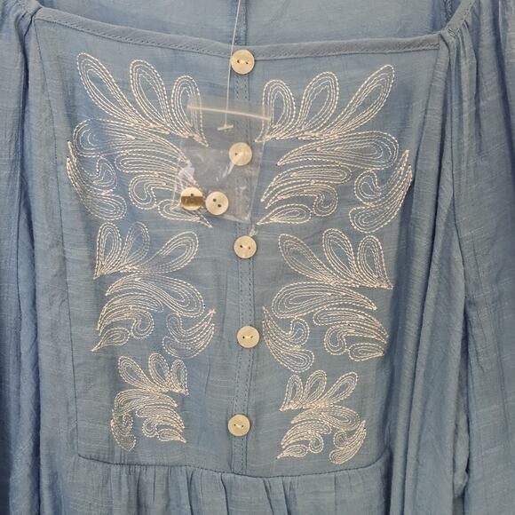 NwoT Light Blue Embroidered Blouse Sz XL Balloon Sleeves Boho Coastal Country - Picture 2 of 4